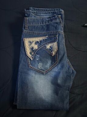 Men's Straight Dark Blue Jeans with Embroidered Back Pocket